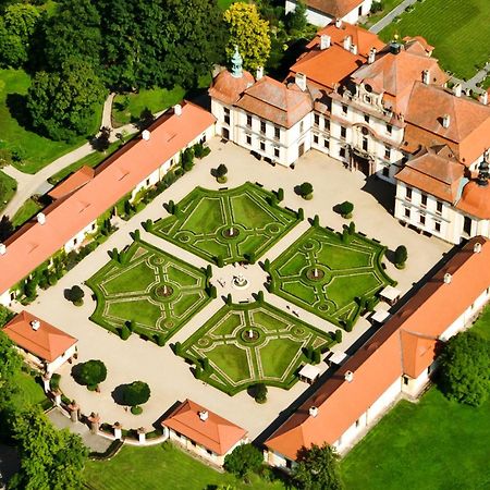 Апартаменты Zamek Jemniste Postupice Экстерьер фото